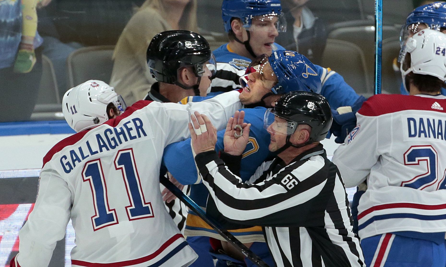 Blues v Canadiens